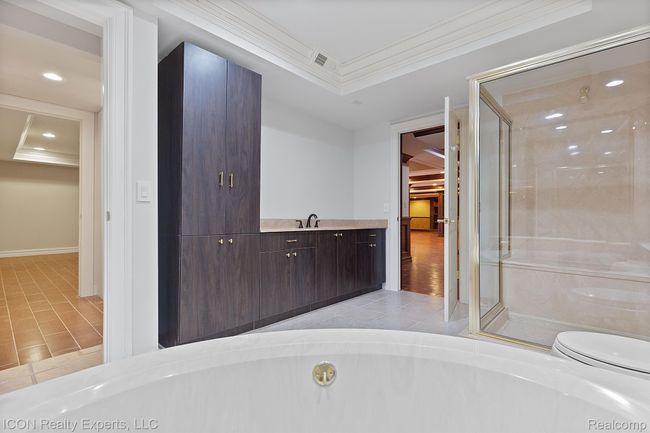 5215 Deer Run Cir, House other with 5 bedrooms, 7 bathrooms and null parking in Orchard Lake MI | Image 38