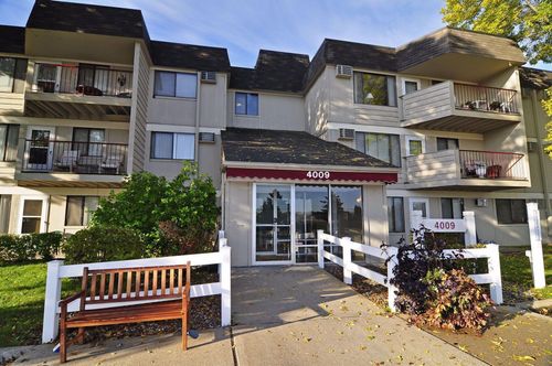 apt-202-4009 Heritage Hills Dr, Bloomington, MN, 55437-2642 | Card Image