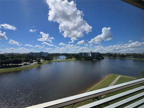 apt-811-3095 N Course Dr, Pompano Beach, FL, 33069-3354 | Card Image