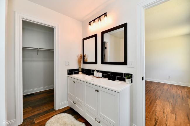 1018 N 18 Th St, House other with 3 bedrooms, 2 bathrooms and null parking in Elwood IN | Image 11