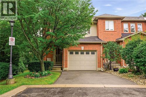 7-348 Highland Road W, Stoney Creek, ON, L8J3W5 | Card Image