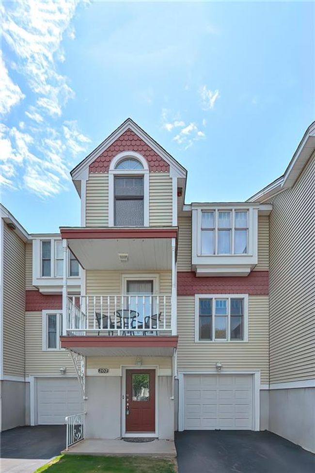 202 6 Nate Whipple Hwy Highway, Sold in Cumberland Zoocasa
