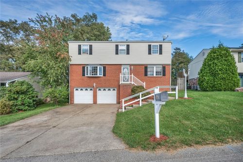 247 Darlan Hill Dr, Pittsburgh, PA, 15239-1941 | Card Image