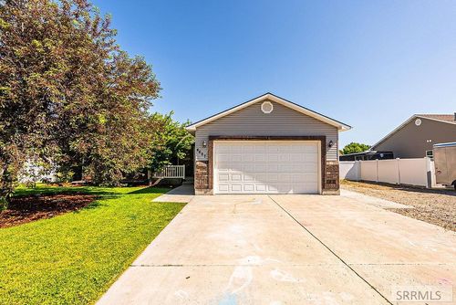 4687 E E 102 N, Rigby, ID, 83442-5832 | Card Image