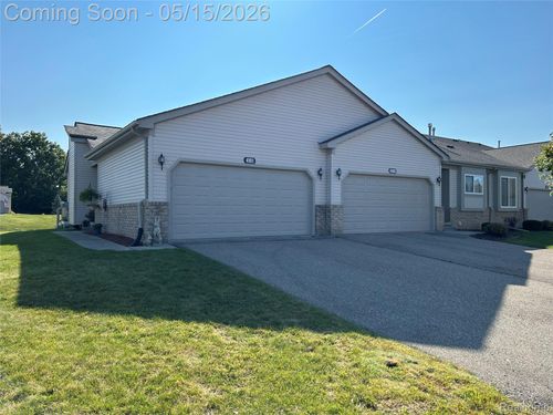 246-41011 Williams St, Grand Blanc, MI, 48439-7217 | Card Image