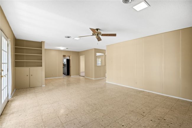 3401 Floyd St, House other with 4 bedrooms, 3 bathrooms and 2 parking in Corpus Christi TX | Image 7