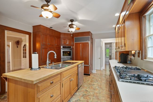 7 Old Bethel Rd, House other with 6 bedrooms, 7 bathrooms and null parking in Newtown CT | Image 10