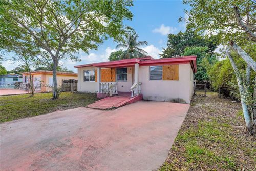 1360 Nw 117th St, Miami, FL, 33167-3222 | Card Image