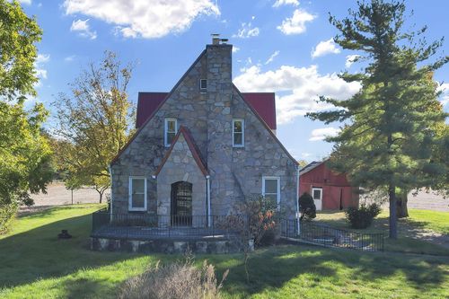 1153 Berlin Station Rd, Delaware, OH, 43015-3003 | Card Image