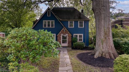 2920 Huntington Rd, Shaker Heights, OH, 44120-2406 | Card Image