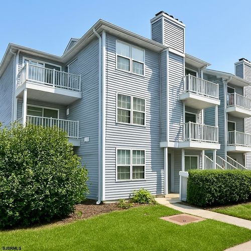 372-372 Heather Croft, Egg Harbor Township, NJ, 08234-4642 | Card Image