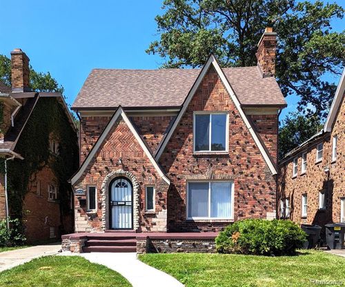 17553 Roselawn St, Detroit, MI, 48221-2520 | Card Image