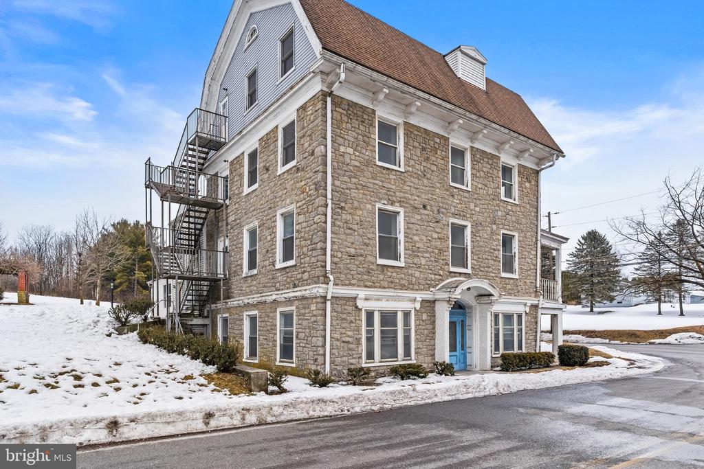 Commercial Sale in FLEETWOOD 3