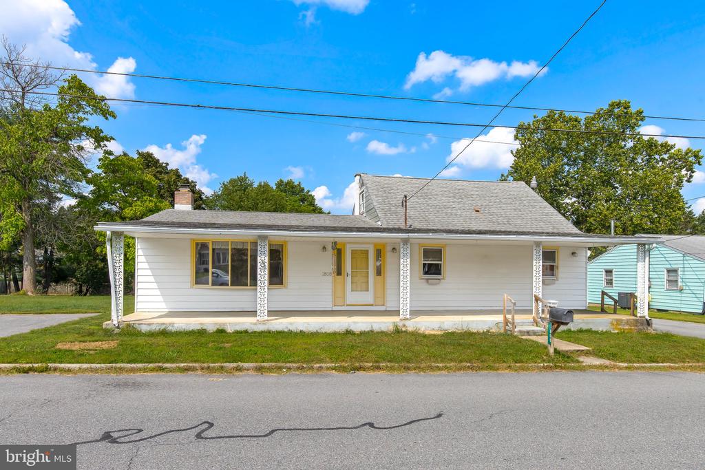 Suncrest Dr, Carlisle, PA 17013