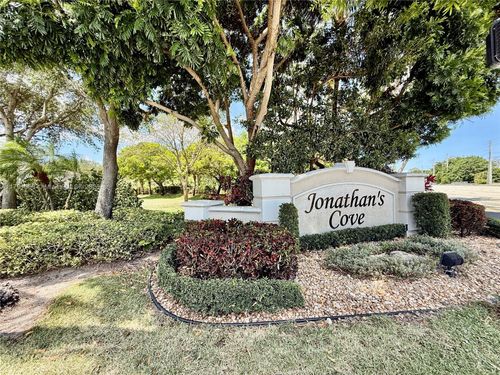 4855 Palmbrooke Cir, West Palm Beach, FL, 33417-7540 | Card Image