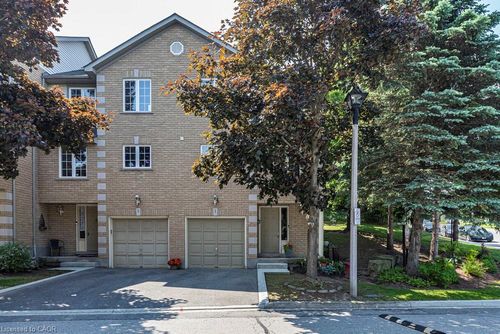 1-31 Moss Blvd, Hamilton, ON, L9H7A6 | Card Image