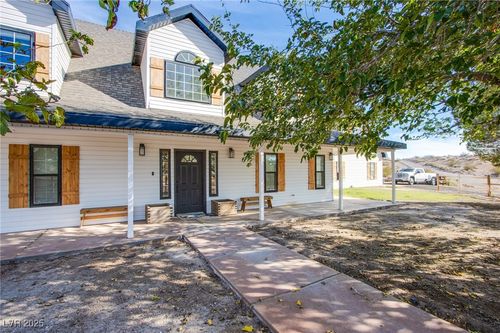 2030 Ash St, Overton, NV, 89040-9042 | Card Image