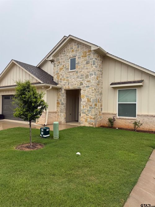 6135 Hamilton Meadows Way, Tyler, TX, 75703-3775 | Card Image