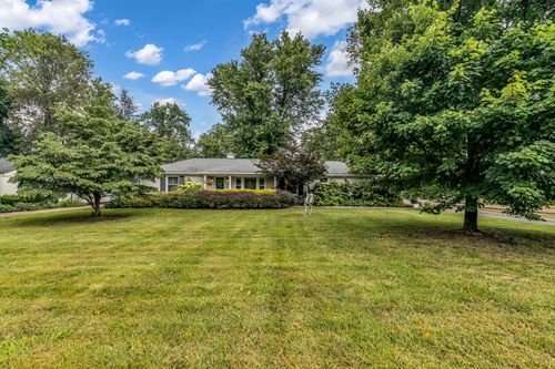 528 Barrywood Dr, Nashville, TN, 37220-1604 | Card Image