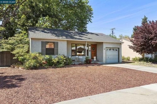 10 Pendegast St, Woodland, CA, 95695-4635 | Card Image