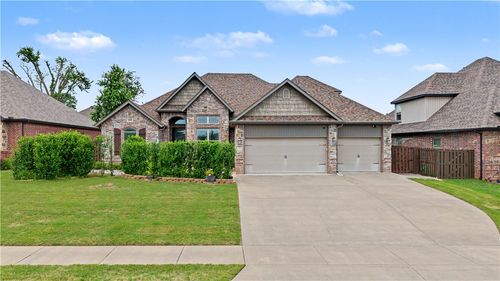1805 Ne Frost Dr, Bentonville, AR, 72712-3002 | Card Image