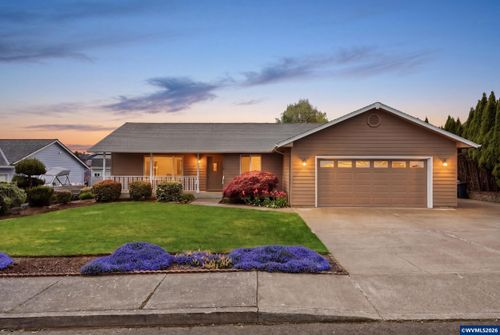 277 Ne Holiday Av, Dallas, OR, 97338 | Card Image