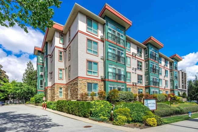 309 - 33485 South Fraser Way, Condo with 2 bedrooms, 2 bathrooms and 2 parking in Abbotsford BC | Image 1
