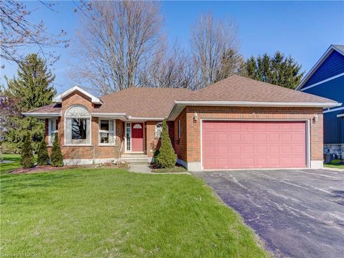 50 King St, Tavistock, ON, N0B2R0 | Card Image
