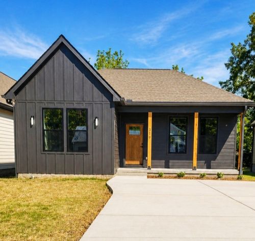 319 Jackson St, White Bluff, TN, 37187-2009 | Card Image