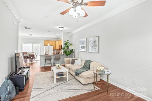 130 Clydesdale Ct, Matthews, NC, 28104-4968 | Card Image