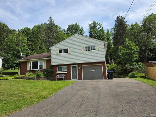 4804 Country Club Rd, Vestal, NY, 13850-3916 | Card Image