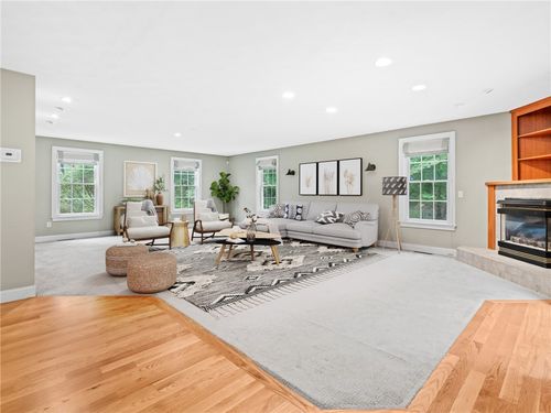 44 Azalea Rd, Exeter, RI, 02822-5236 | Card Image