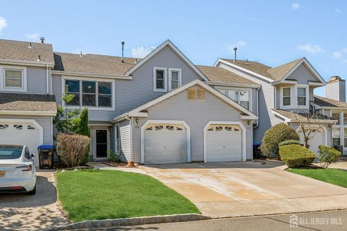 118 Magee Ct, East Brunswick, NJ, 08816-5800 | Card Image