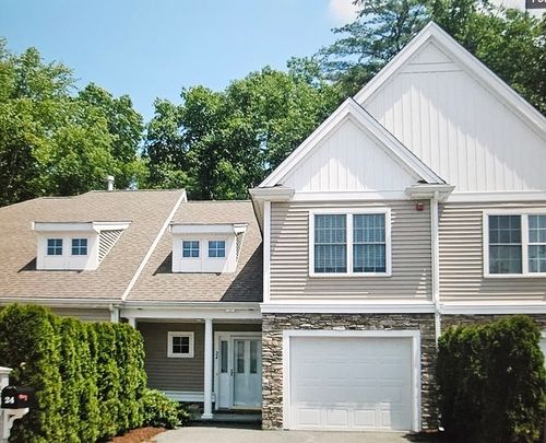24-24 Leanne Way, Franklin, MA, 02038-1095 | Card Image