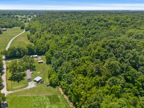 1090 Gunnell Pike, Georgetown, KY, 40324-9559 | Card Image