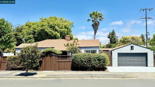 300 Buss Ave, Vallejo, CA, 94591-6524 | Card Image