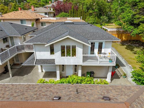 2651 Capital Hts, Victoria, BC, V8T3M1 | Card Image