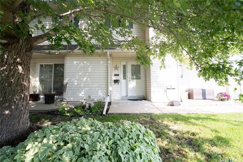 104d-425 Keevil Cres, Saskatoon, SK, S7N4R9 | Card Image