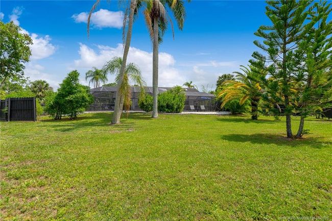2196 Sw Ranch Trl, House other with 2 bedrooms, 2 bathrooms and 2 parking in Stuart FL | Image 35