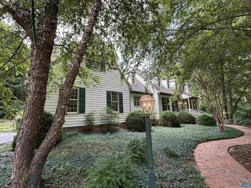 2183 Monocan Dr, NELLYSFORD, VA, 22958-8098 | Card Image