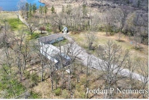 12375 Overlook Dr Ne, Greenville, MI, 48838-9316 | Card Image