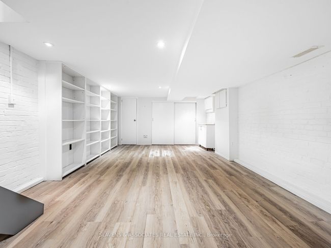 2063 Gerrard St E, House attached with 3 bedrooms, 2 bathrooms and 1 parking in Toronto ON | Image 26