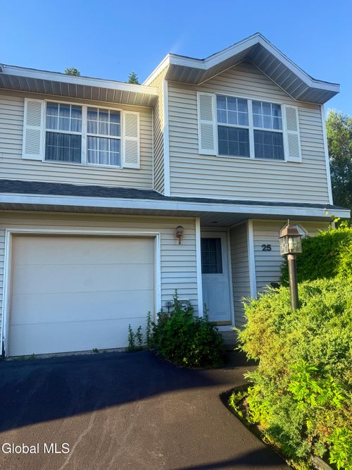 25 Peterson Ct, Troy, NY, 12180-5736 | Card Image