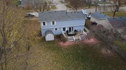 1730 Tanglewood Dr, Algonquin, IL, 60102-3927 | Card Image