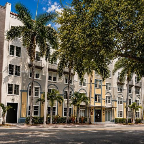 320-533 Ne 3rd Ave, Fort Lauderdale, FL, 33301 | Card Image