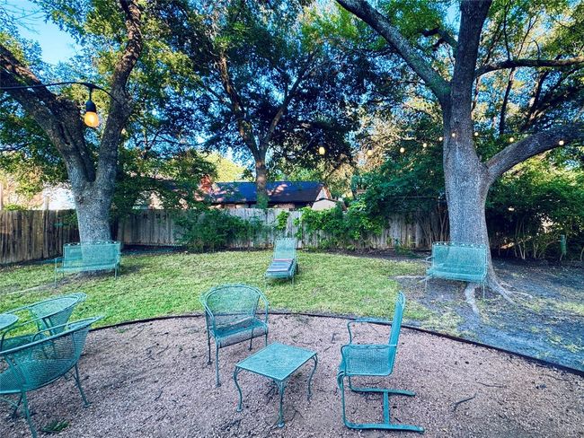 9215 Hunters Trce E, House other with 4 bedrooms, 2 bathrooms and null parking in Austin TX | Image 13