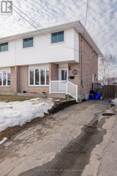 201 Marshall Park Dr, North Bay, ON, P1A3L1 | Card Image