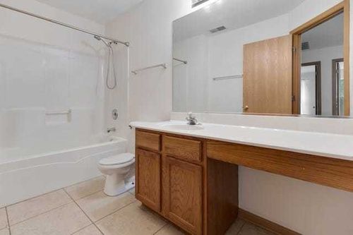 2349 Stoughton Cir, Aurora, IL, 60502-6479 | Card Image