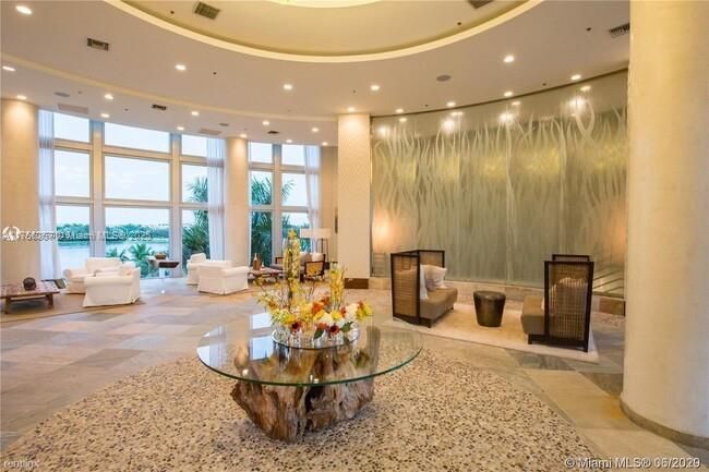 APT-707S - 2681 N Flamingo Rd, Condo with 2 bedrooms, 2 bathrooms and null parking in Sunrise FL | Image 12