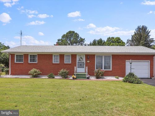 5996 Valley Pike, STEPHENS CITY, VA, 22655-5331 | Card Image